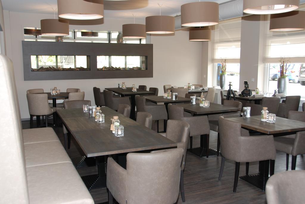 Hotel-Restaurant Thuis! Dinteloord Ngoại thất bức ảnh