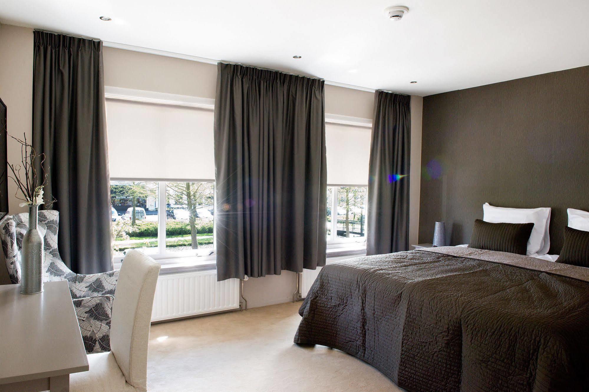 Hotel-Restaurant Thuis! Dinteloord Ngoại thất bức ảnh